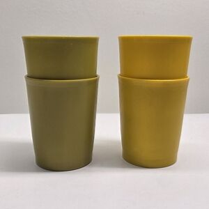 4x Tupperware Tumblers 4oz Vintage Harvest Yellow & Avocado Green Snack Cups